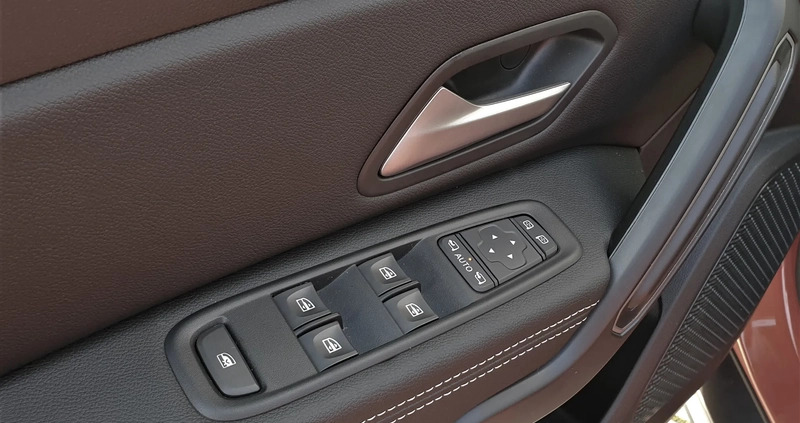 Dacia Duster cena 107800 przebieg: 10, rok produkcji 2024 z Pasłęk małe 79